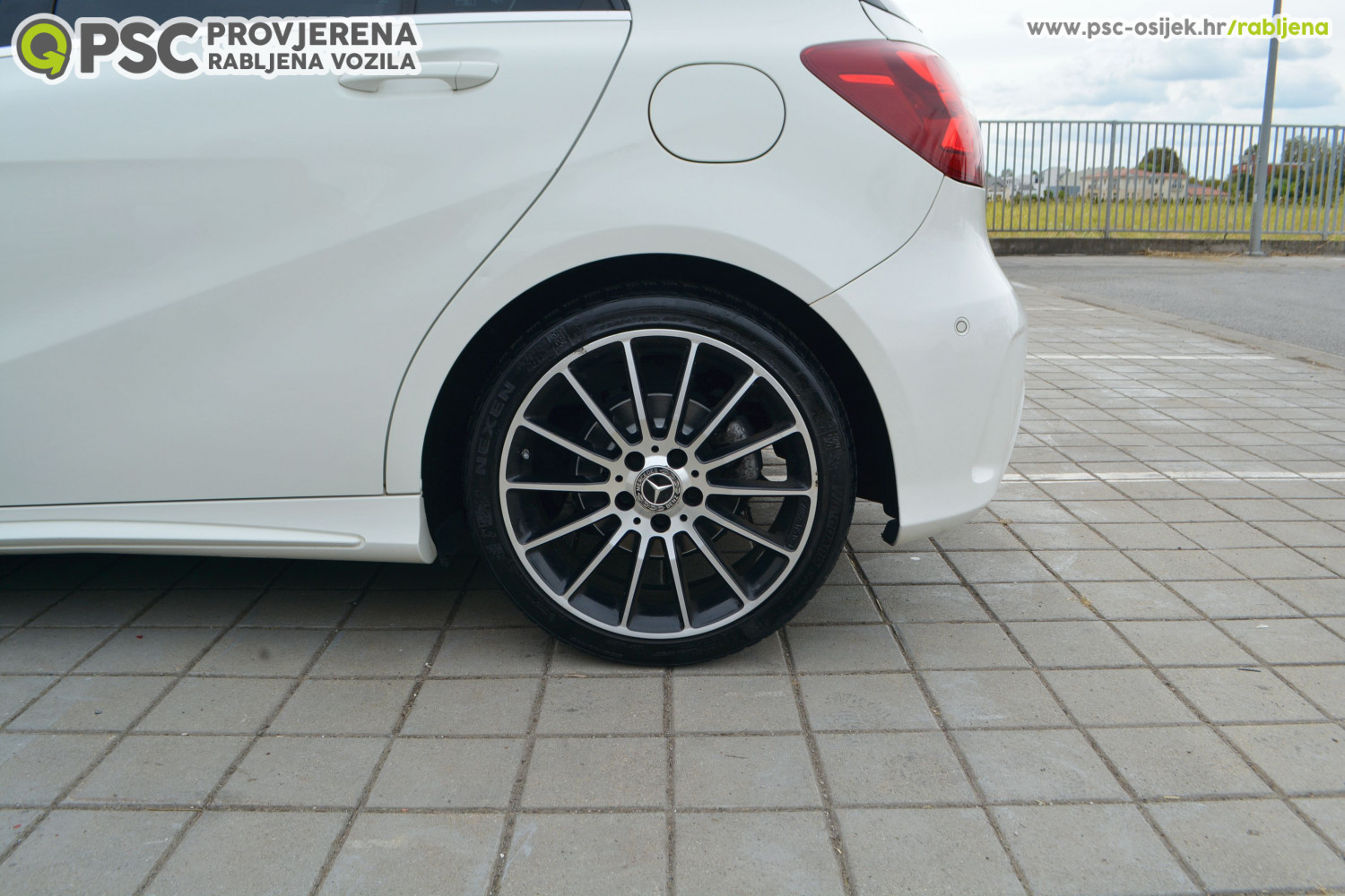 MERCEDES-BENZ A 180 AMG LINE